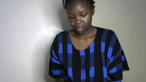 sweetkirrie online show from April 25, 10:07 pm