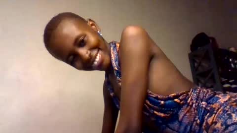 sweetkola online show from February 3, 4:55 pm