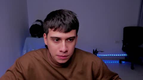 Lian online show from December 13, 7:25 am