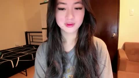 Snapshot of sweetlovepinay04 chatting on September 21, 3:38 pm Zoe online show from September 21, 3:38 pm