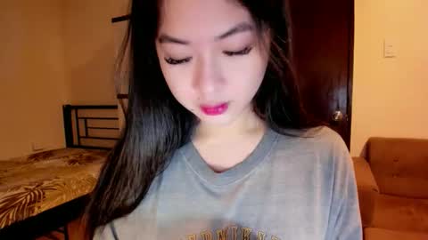 Snapshot of sweetlovepinay04 chatting on October 8, 2:08 am Zoe online show from October 8, 2:08 am