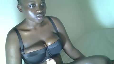 Snapshot of sweetmarline chatting on September 27, 10:18 pm sweetmarline online show from September 27, 10:18 pm