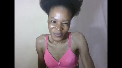 ESTHER online show from May 7, 1:56 am