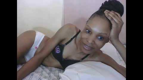 Snapshot of sweetpetite254 chatting on September 22, 9:13 am ESTHER online show from September 22, 9:13 am