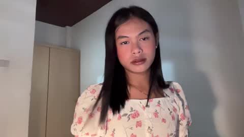 sweetsamyog online show from April 22, 4:41 am