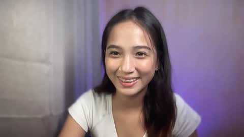 Mia online show from November 26, 3:42 pm