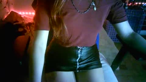 MEGHAN LOPEZ      online show from January 20, 1:39 am