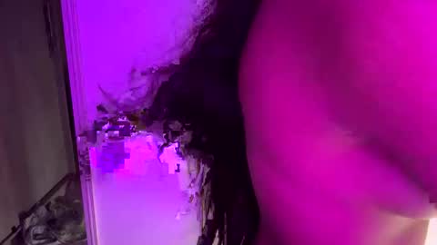 SweetSinnyX online show from April 18, 1:29 am