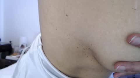 Snapshot of sweetsmile28 chatting on September 25, 2:57 pm Dianis online show from September 25, 2:57 pm