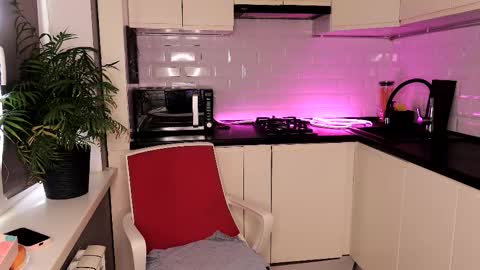 Mari ista  mari etta18 online show from March 6, 12:59 pm