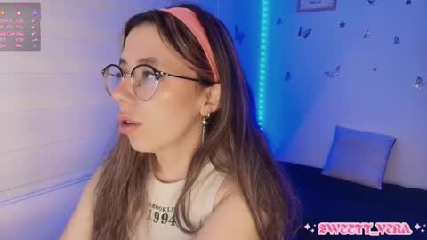 Snapshot of sweettvera_ chatting on October 6, 10:55 am Veronica Independent Model online show from October 6, 10:55 am