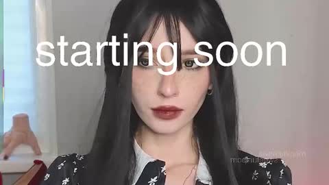 Elis  a little vacation Ill be here Saturday my schedules in bio online show from October 18, 7:23 am