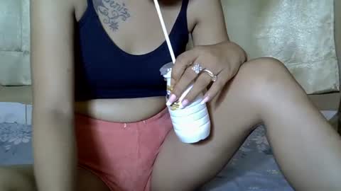 Snapshot of sweety_angel_7 chatting on February 27, 8:24 am Sarah online show from February 27, 8:24 am