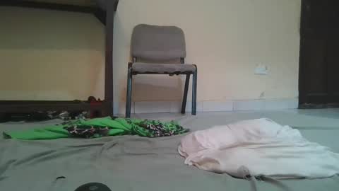 sweetyass25 online show from April 11, 7:56 am