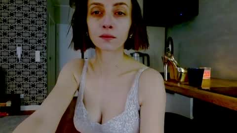 sweetycherrylove online show from April 3, 4:25 pm