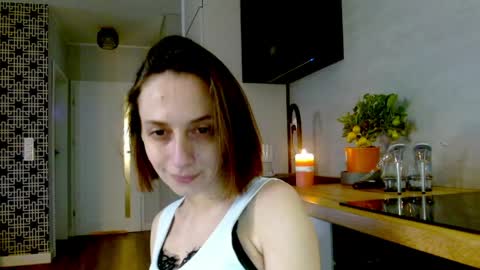 sweetycherrylove online show from April 29, 4:56 pm