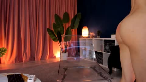 Snapshot of sweetyfit chatting on October 12, 4:27 am Leya online show from October 12, 4:27 am
