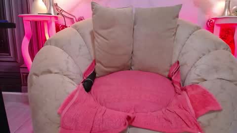 LAURA online show from September 24, 12:23 pm