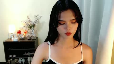 Snapshot of sweetytrannygirlxx chatting on February 24, 5:54 am Megan online show from February 24, 5:54 am