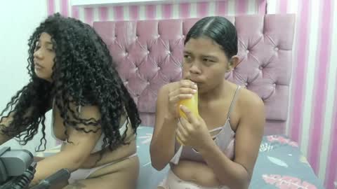 swett_mila_ online show from April 9, 1:17 pm