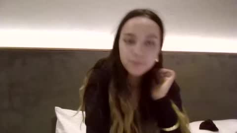 nur online show from February 14, 3:04 pm