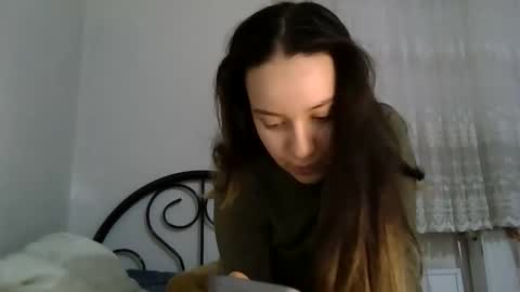 nur online show from February 26, 6:11 pm