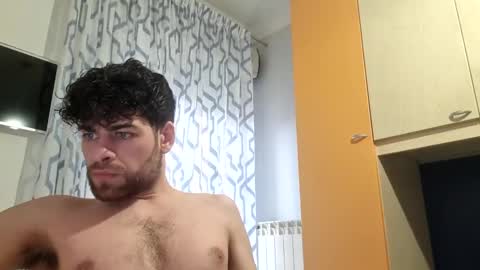 Emanuele online show from March 3, 4:26 pm