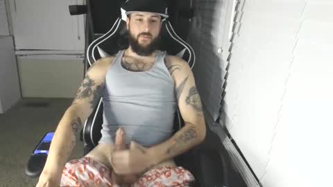 swoozy_ online show from January 9, 5:46 am