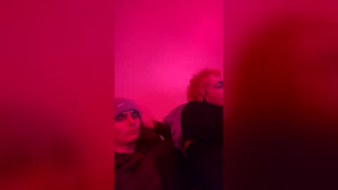 sXyez online show from January 6, 6:23 pm