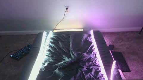 syd_plays online show from November 15, 2:24 am