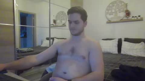 syl092 online show from February 10, 4:36 pm