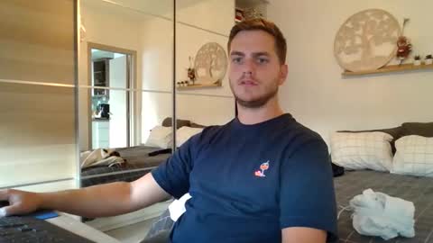 syl092 online show from September 29, 4:50 pm