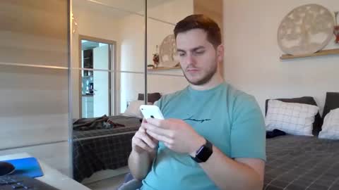 syl092 online show from January 9, 11:03 am