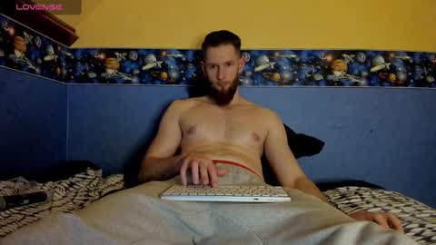 sylarfit9 online show from January 25, 11:11 pm