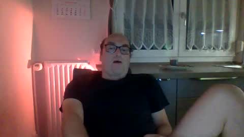 t0815 online show from November 3, 7:26 pm