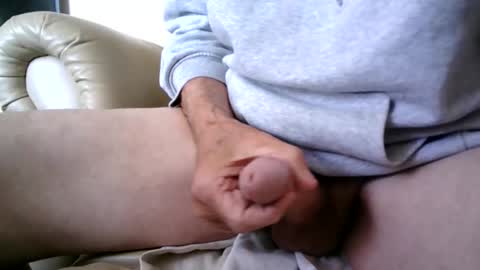 James online show from October 4, 2:59 pm