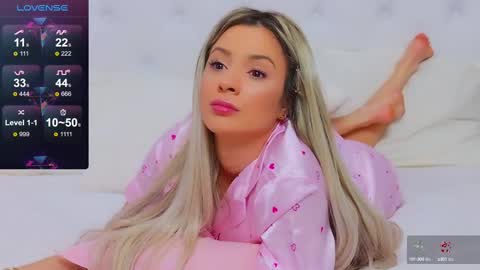 Arianna online show from February 12, 4:33 pm