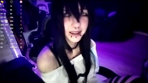 Lina online show from April 3, 3:30 pm