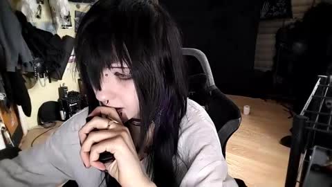 Lina online show from February 19, 11:31 am