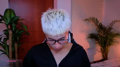 Snapshot of taichi_bluy chatting on September 28, 6:33 am taichi online show from September 28, 6:33 am