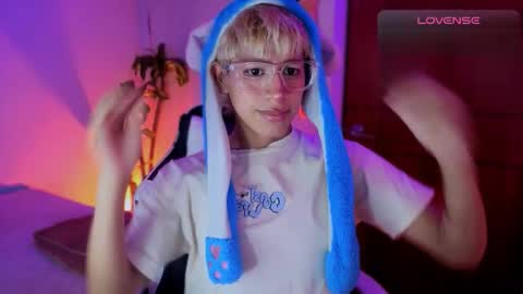 taichi online show from December 18, 7:03 am