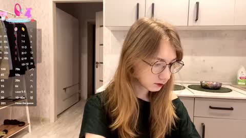 Tessa online show from February 27, 9:13 am