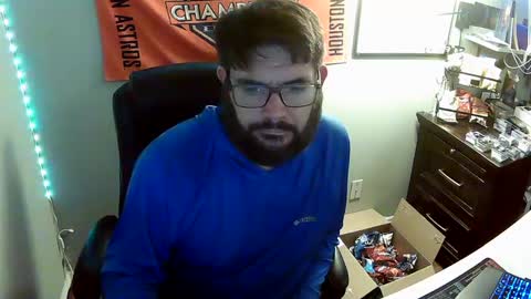 TaintNuzzler online show from September 22, 9:24 am