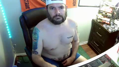 TaintNuzzler online show from September 16, 9:12 am