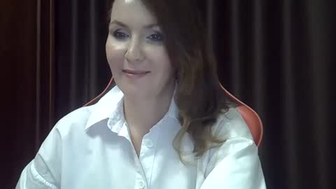 taisialucky77 online show from October 19, 4:55 pm