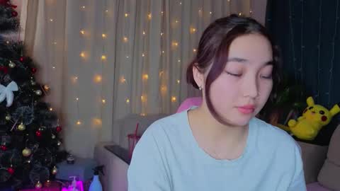 Soo Ying online show from December 18, 8:59 pm