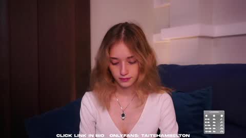 Mia online show from September 29, 2:10 am