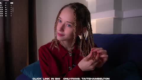 Mia online show from September 19, 3:21 am