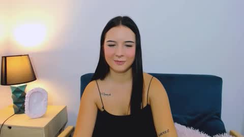 taliasensitive online show from November 3, 6:53 pm