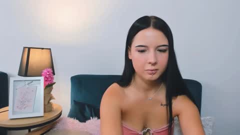 taliasensitive online show from September 13, 9:23 am